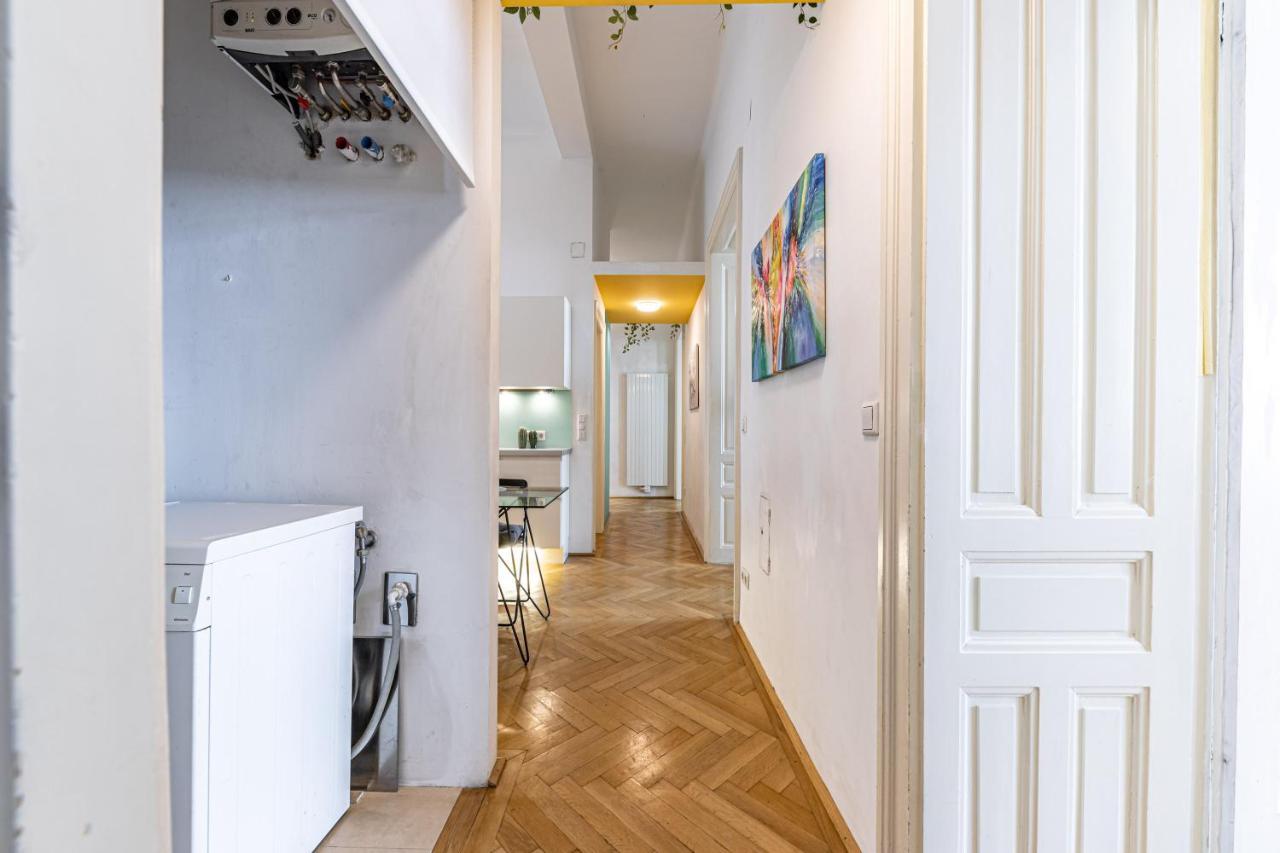 The Hub Vienna By Jr City Apartments Exterior photo
